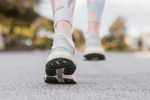 Promenad på asfalt – hur många steg om dagen behövs för hälsa
